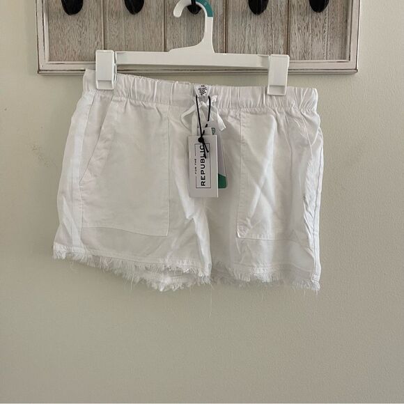 Republic White Shorts - Picture 1 of 5